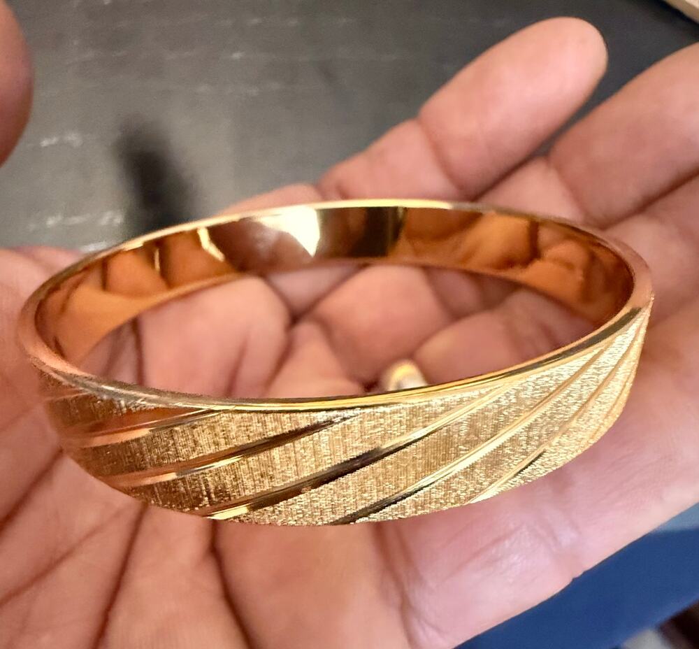 Vintage Signed Monet Gold Tone Diagonal Etched Bangle Bracelet 7.5”